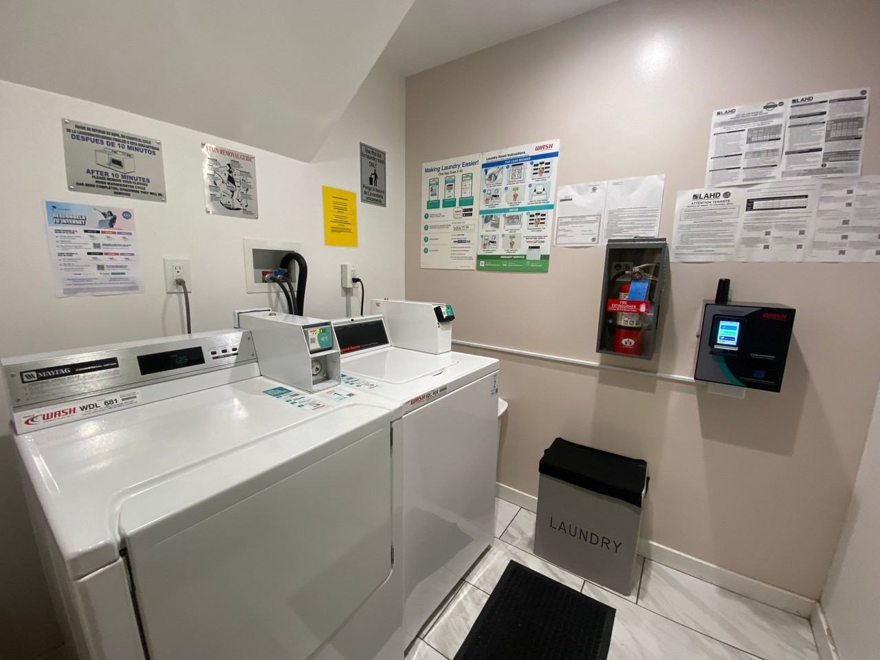 Tarzana Terrace Apartments - Photo 3 of 23