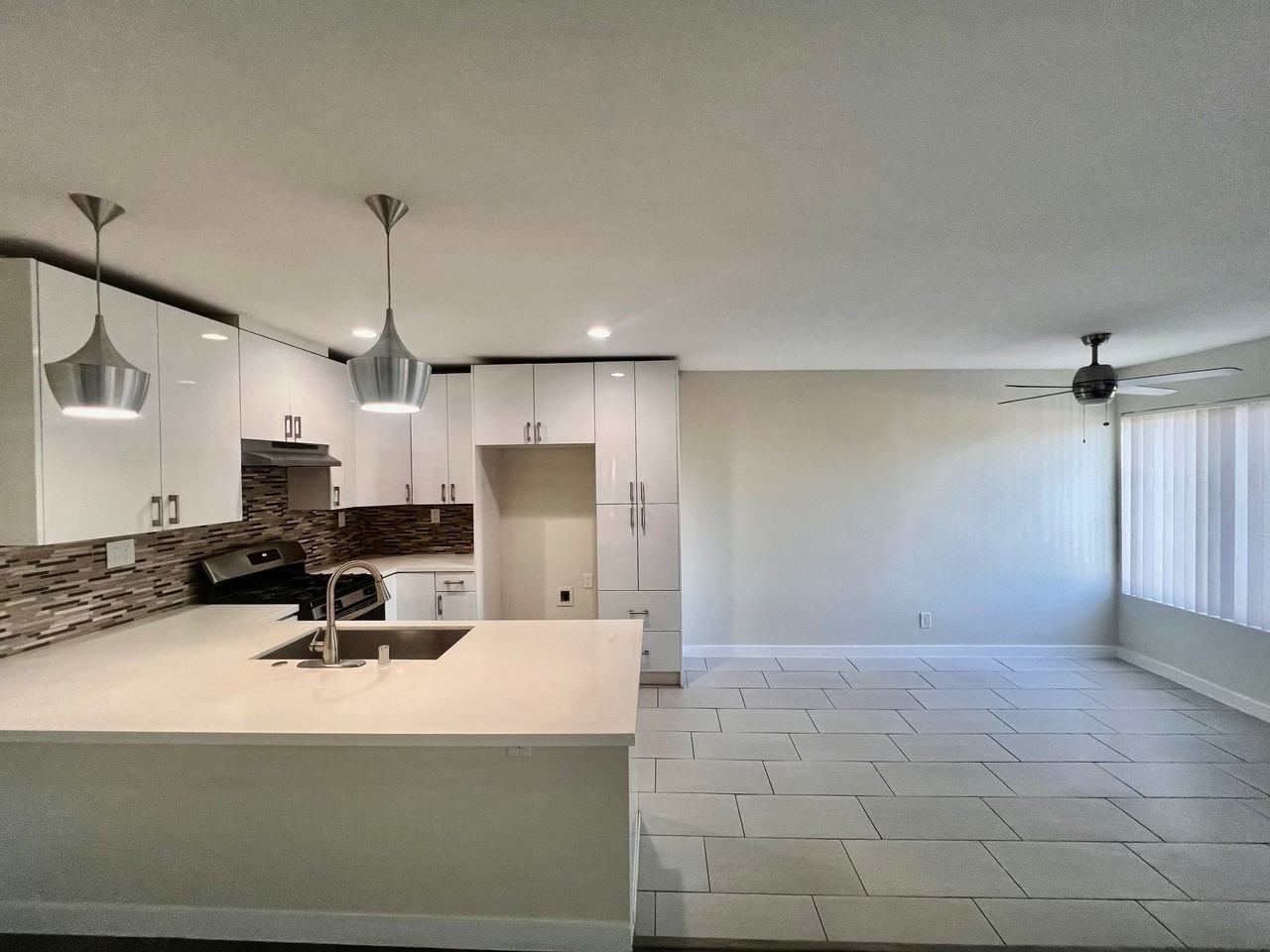 Tarzana Terrace Apartments - Photo 5 of 23