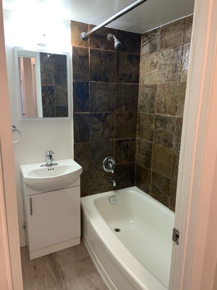 445 Talbot - Photo 5 of 9