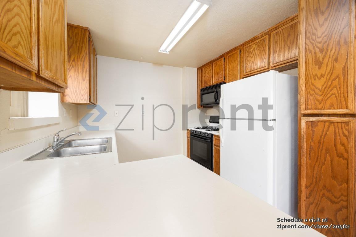 399 G St #A - Photo 6 of 17