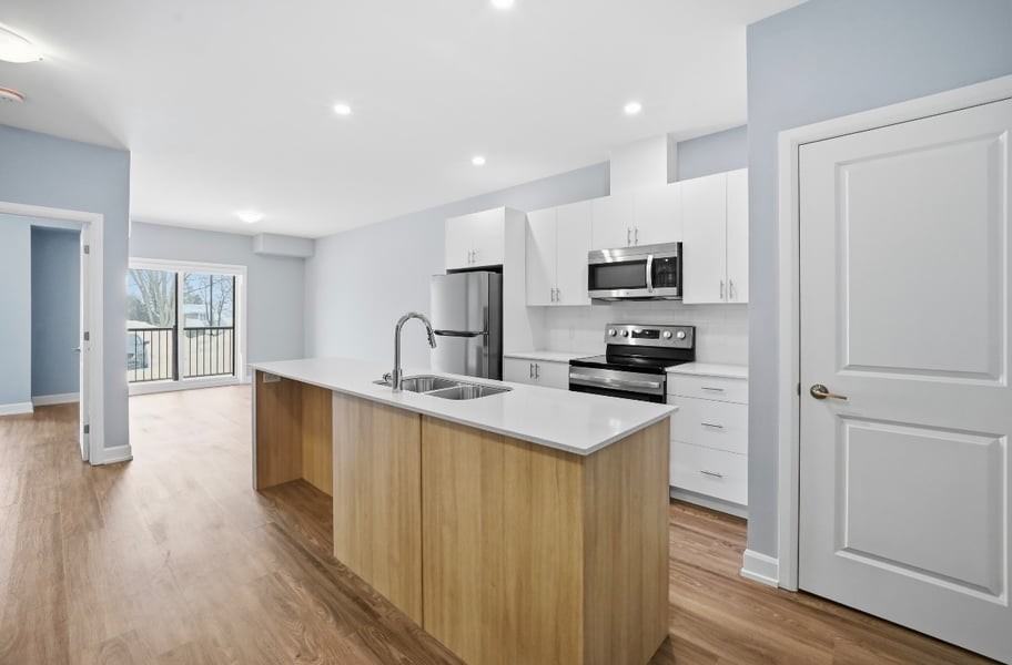 2396 Cléroux Cres - Photo 3 of 14