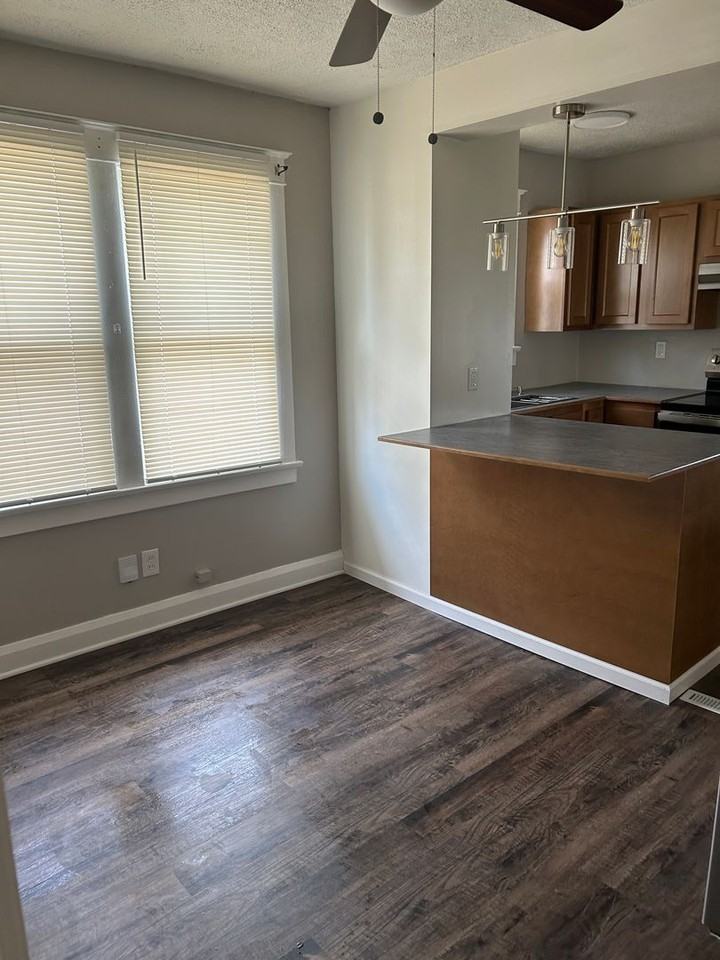 211 Carnegie Ave - Photo 7 of 31