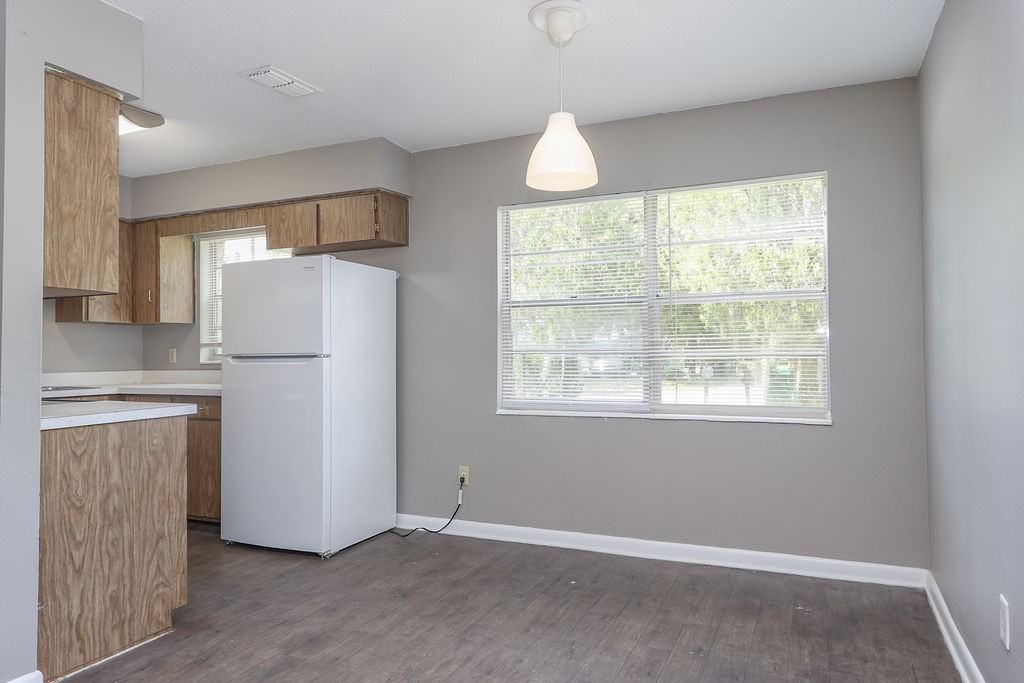 832 E Indiana Ave #1 - Photo 7 of 13