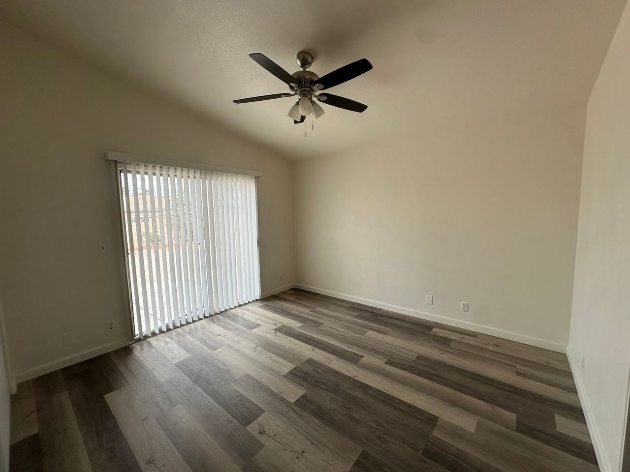 6504 Eagle Creek Ln - Photo 7 of 25