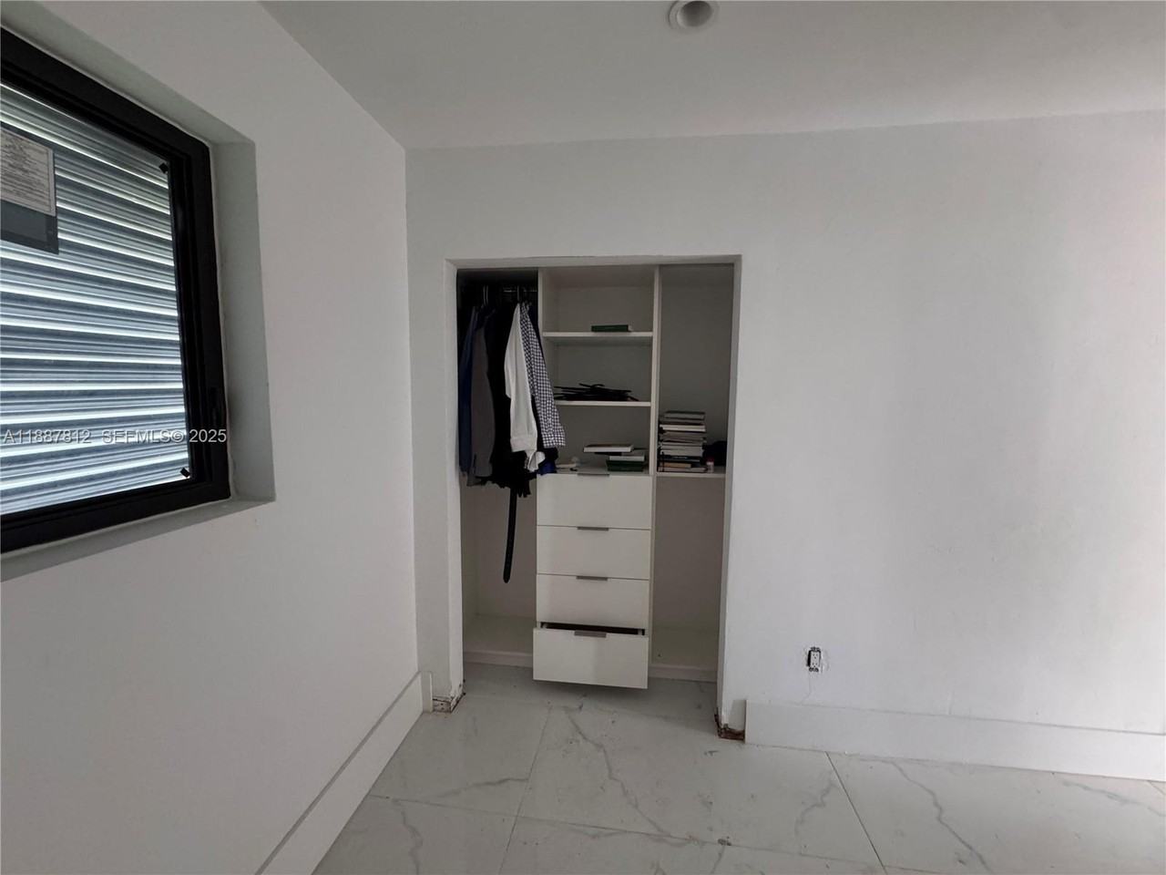 444 Northwest 21st Street - Photo 5 of 22