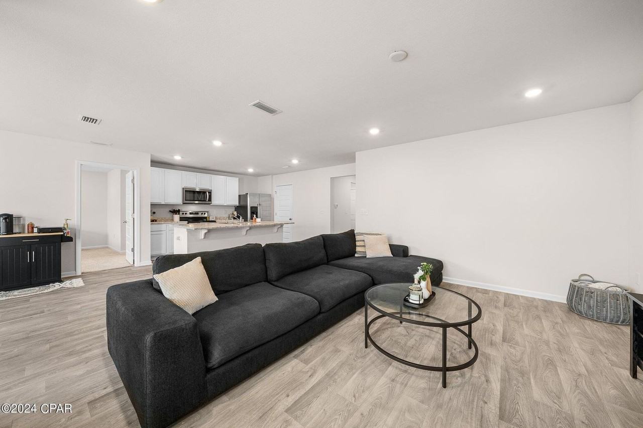 4000 Millicent Ln - Photo 6 of 18