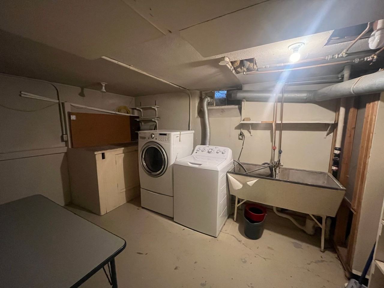 1184 Magnolia St - Photo 4 of 24