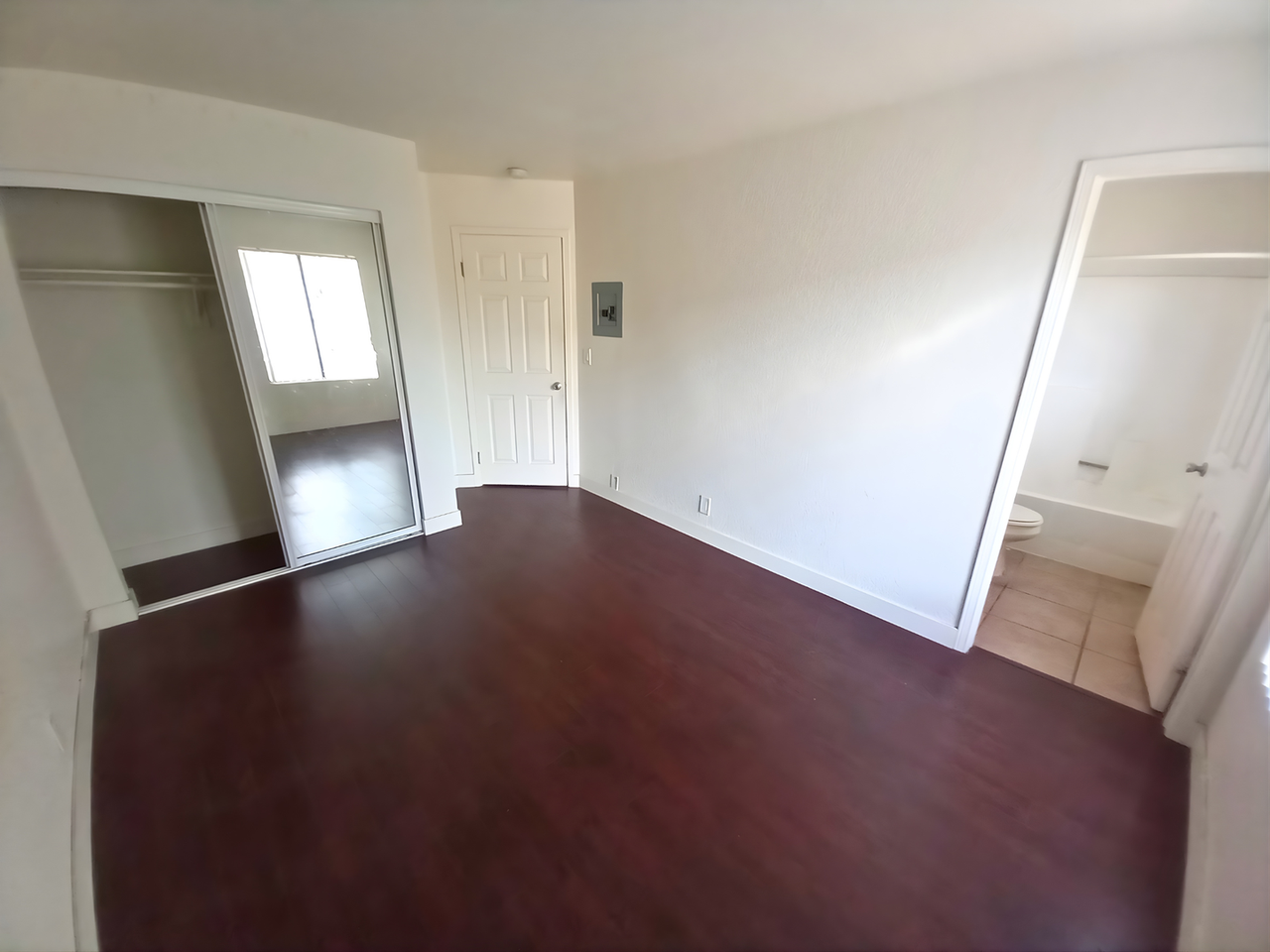 1080 Temple Ave #102 - Photo 4 of 9