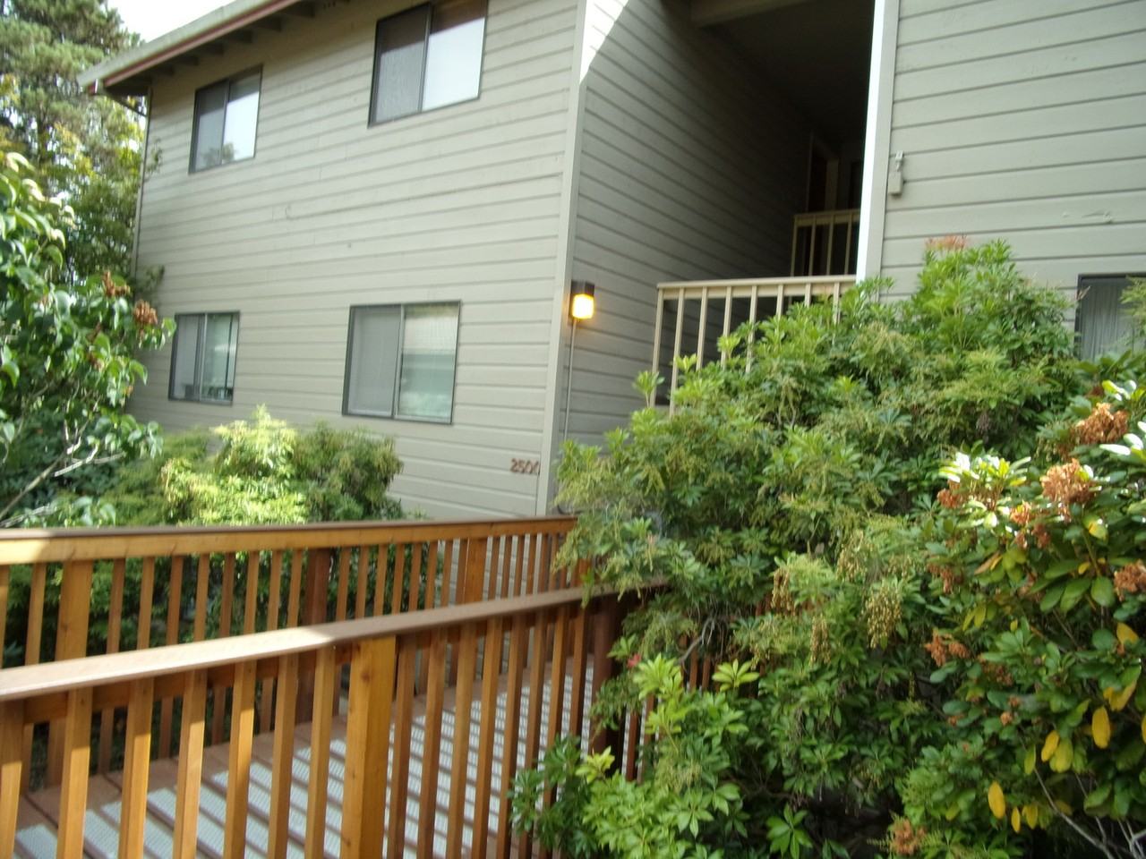 2500 Nw Princess St - Photo 3 of 21