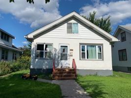 featured image of 3233 20th Ave S