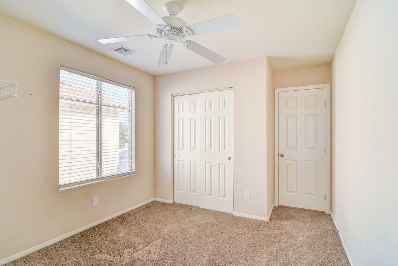 2728 Kona Crest Ave - Photo 7 of 15