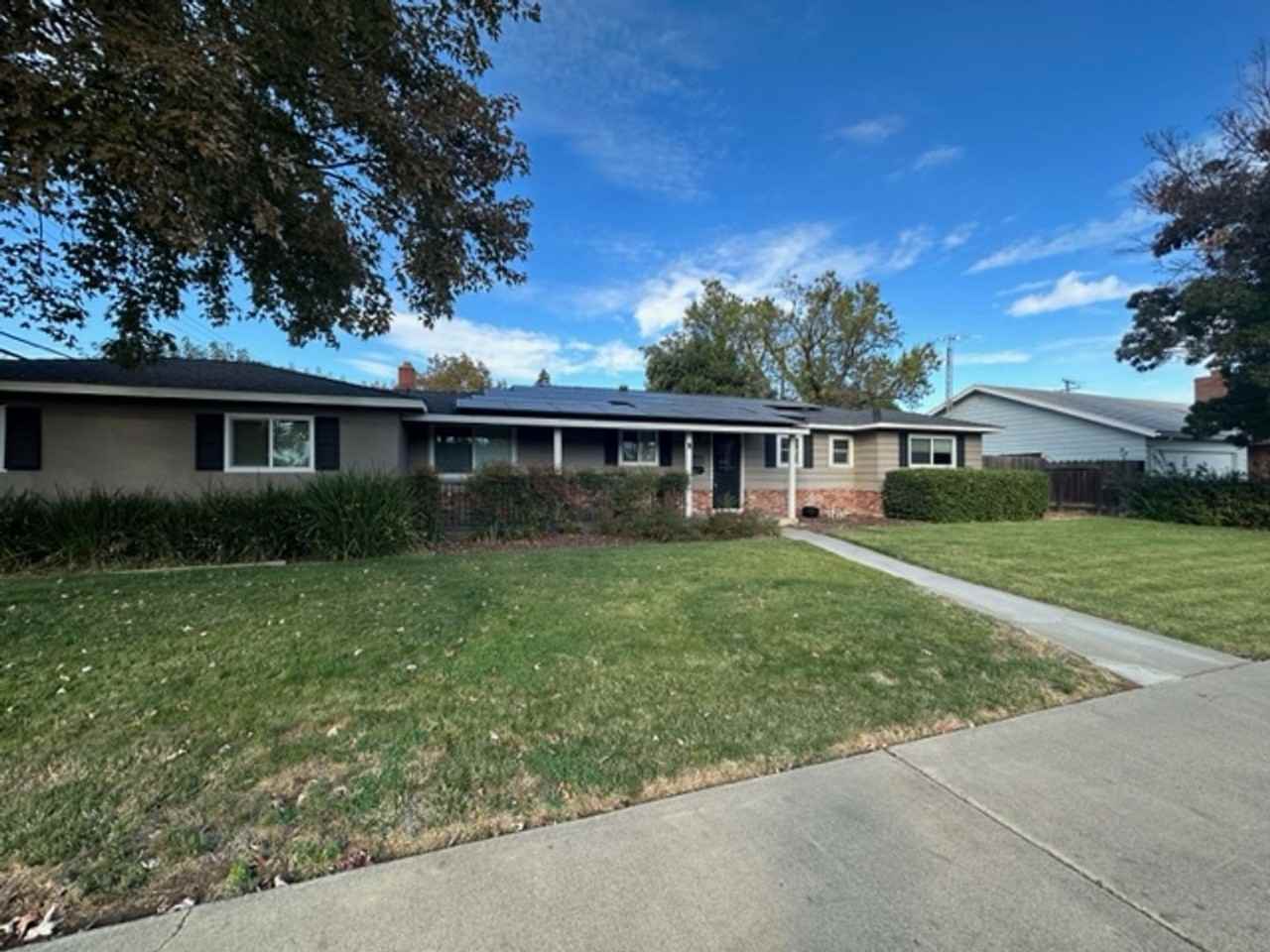 1 Cypress Dr - Photo 2 of 17