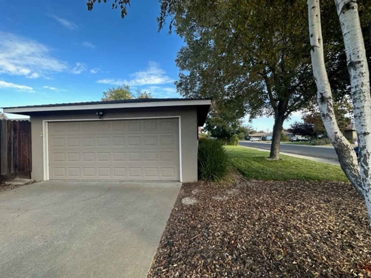 1 Cypress Dr - Photo 4 of 17