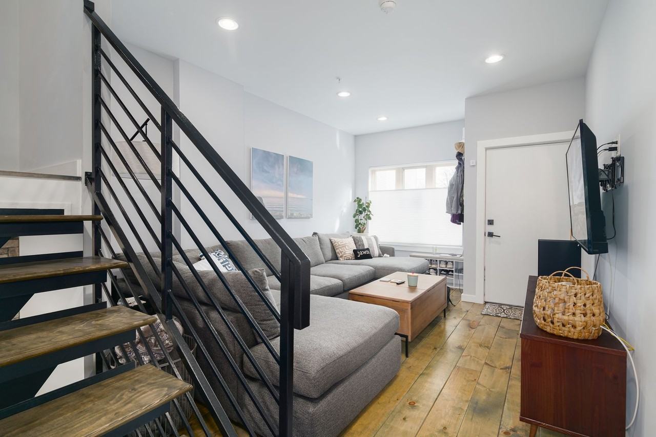 1940 N Orianna St - Photo 7 of 36