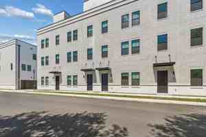 featured image of 1218 E Kay St