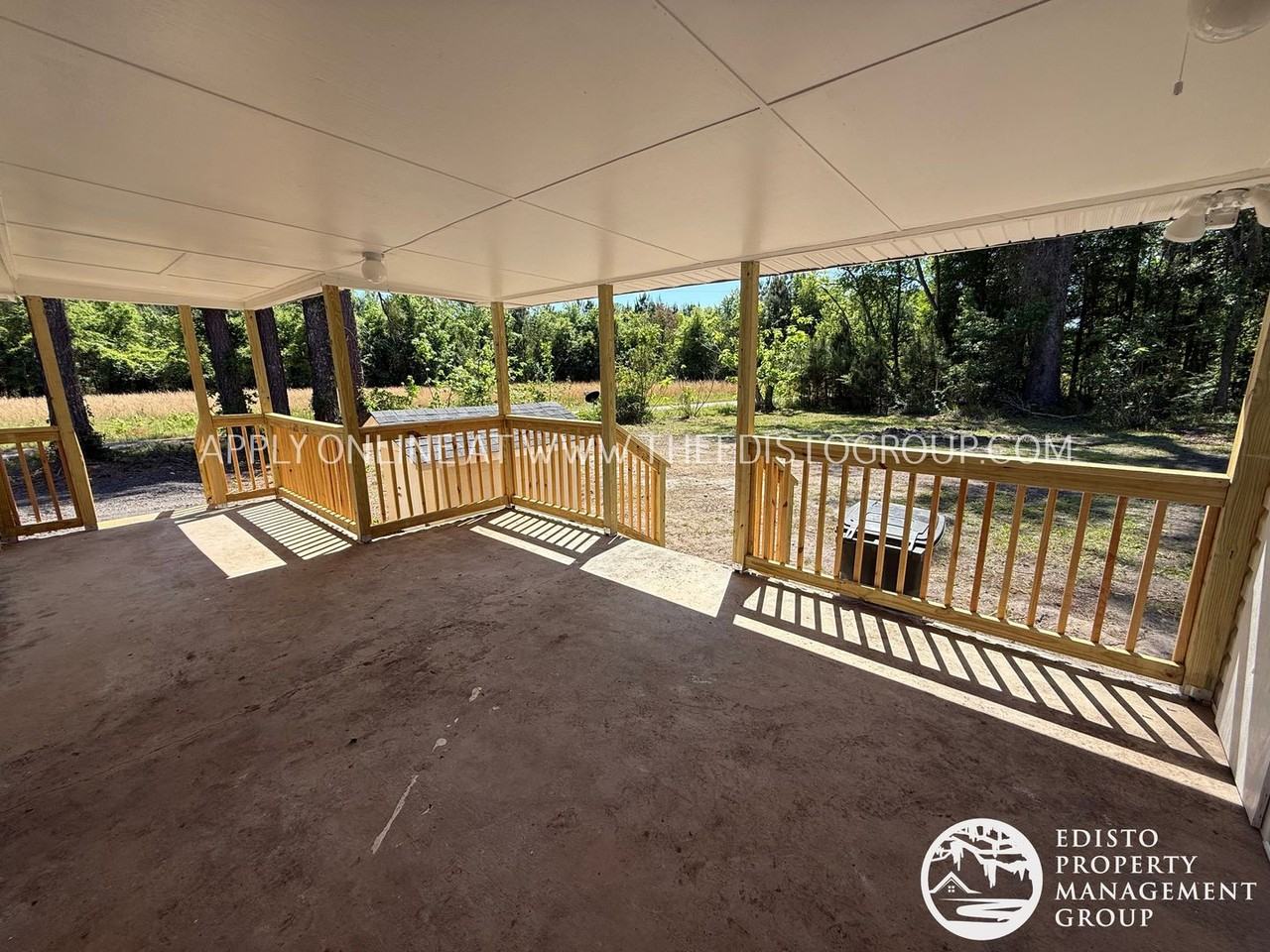 1200 Hudson Rd - Photo 2 of 13