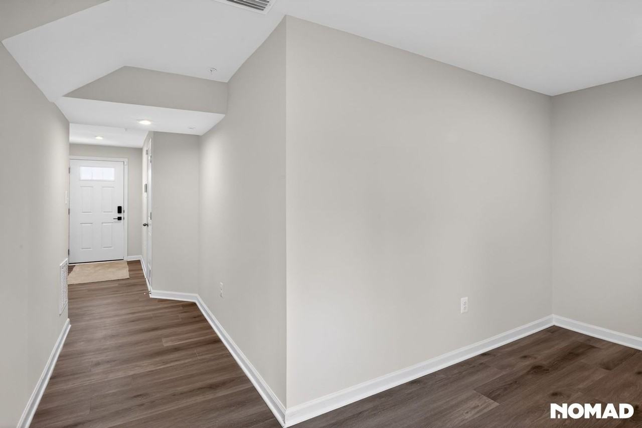 611 Yellow Bill Ln - Photo 5 of 32