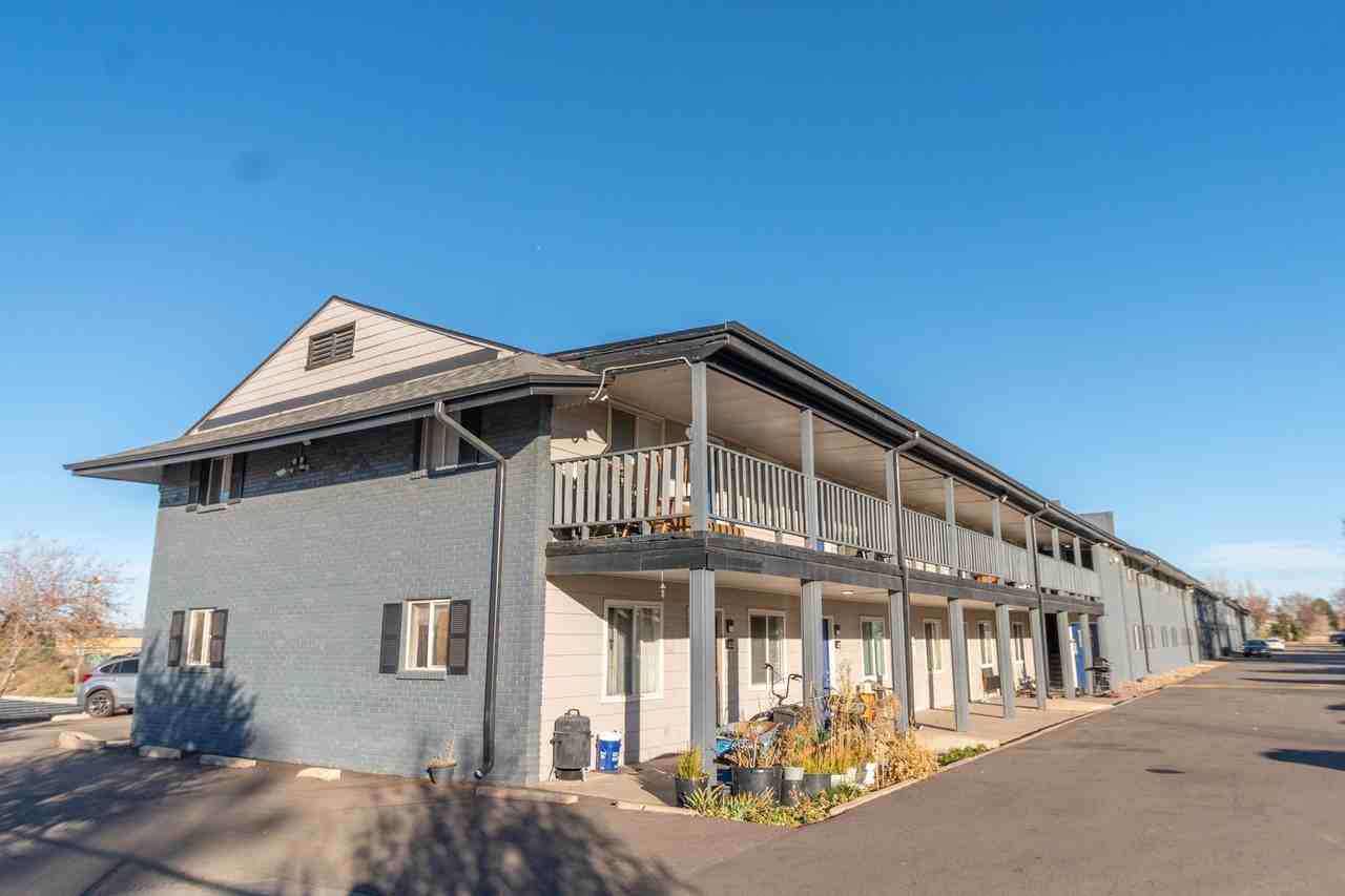 High Line Flats - Photo 4 of 34