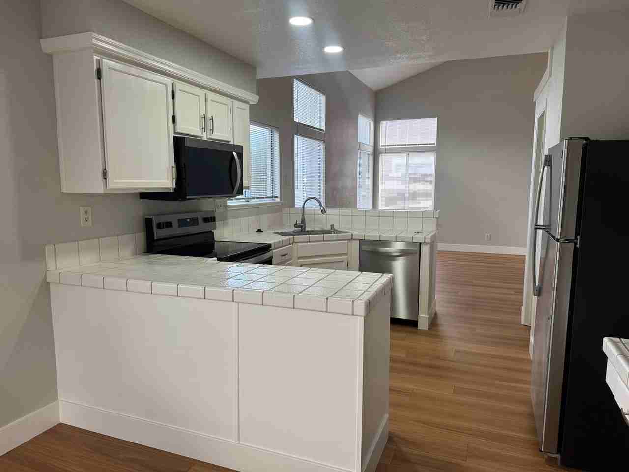 2776 Woodmont Dr - Photo 6 of 30