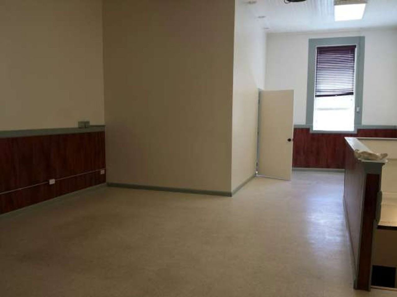 1023 Maunakea St - Photo 6 of 9