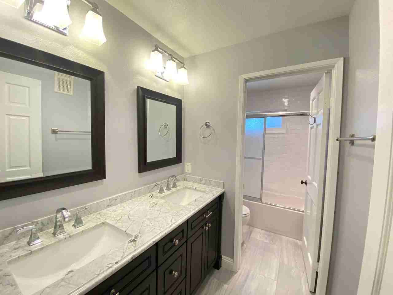 8870 Villa La Jolla Dr - Photo 4 of 23