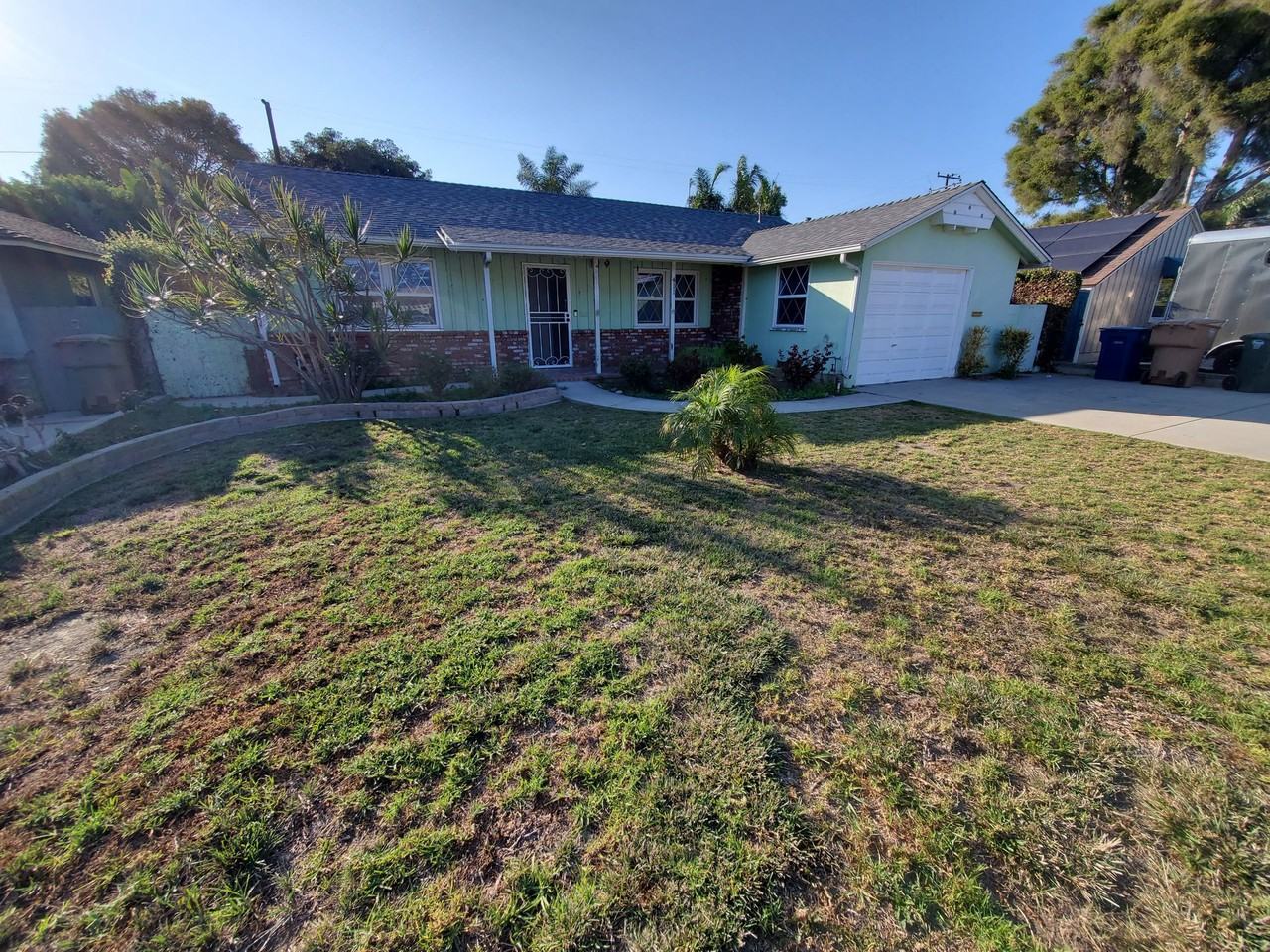 411 S Brent St - Photo 3 of 50