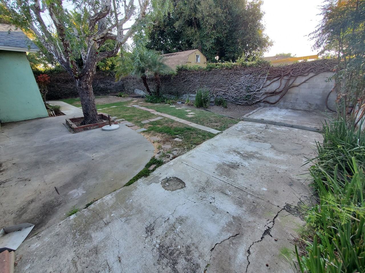 411 S Brent St - Photo 5 of 50