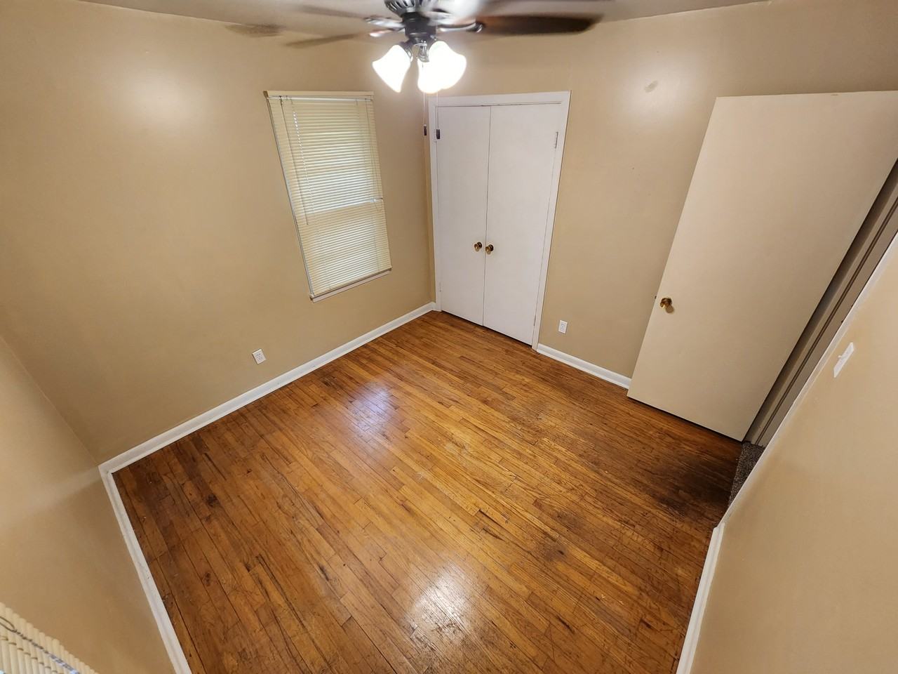 1808 E 6th St #1 - Photo 7 of 16