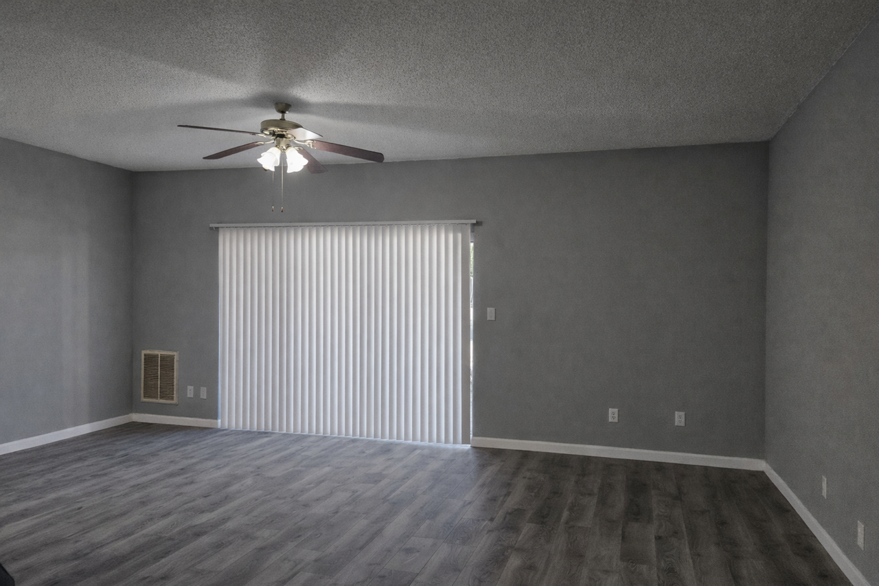 151 Wexford Dr #104 - Photo 6 of 9