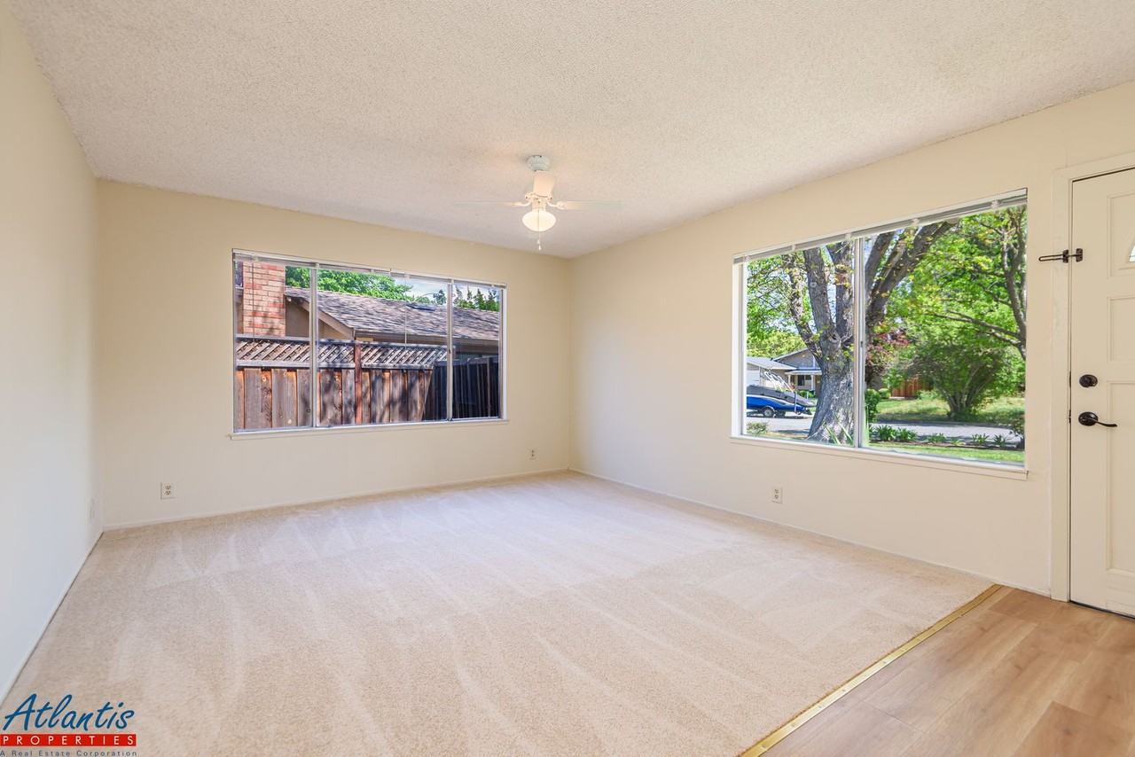 315 Beechvale Ct - Photo 2 of 16