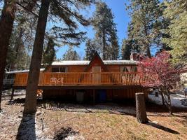 featured image of 43115 Moonridge Rd