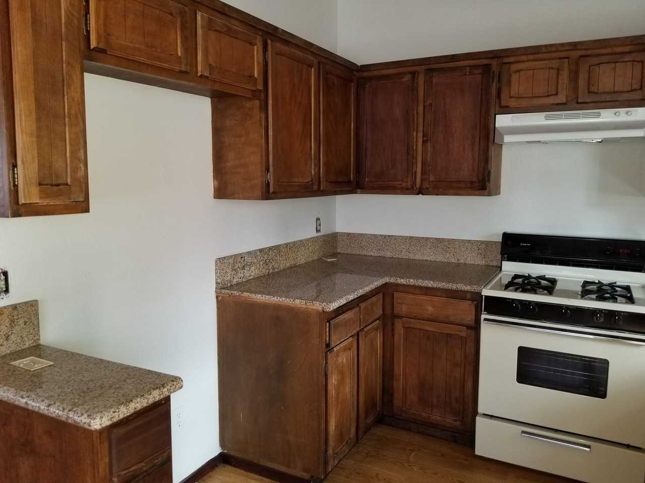 300 E Big Bear Blvd - Photo 3 of 10