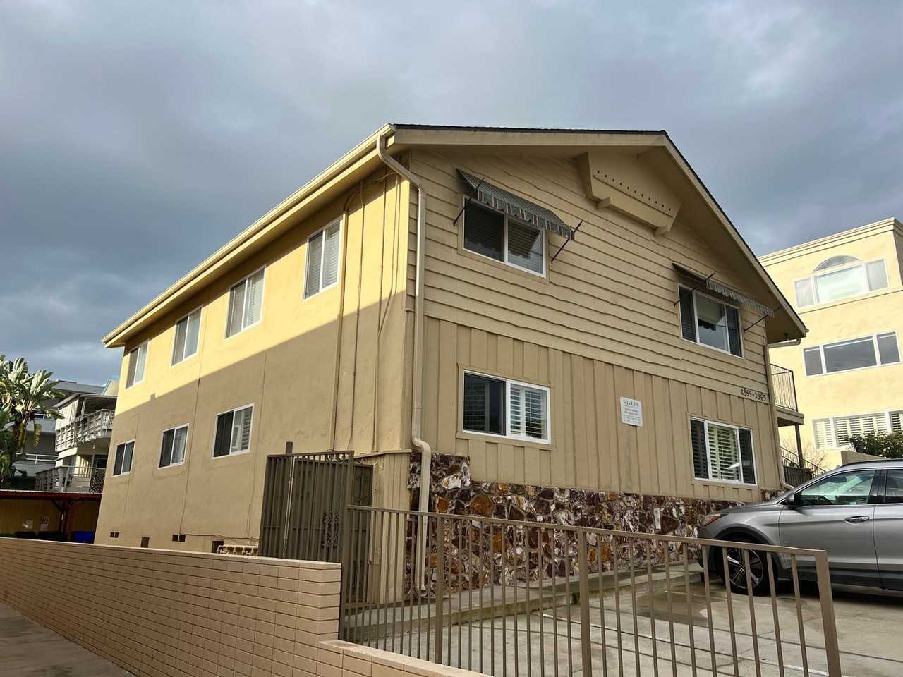 2969 Lawrence St - Photo 3 of 16