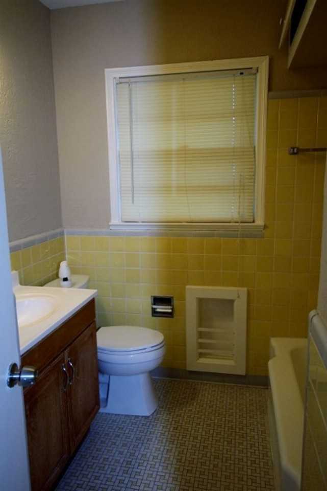 4317 Clay Ave - Photo 6 of 9