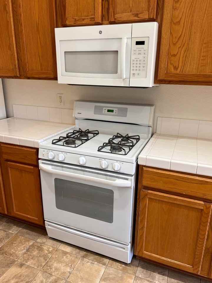 1312 Turf Ct - Photo 7 of 31