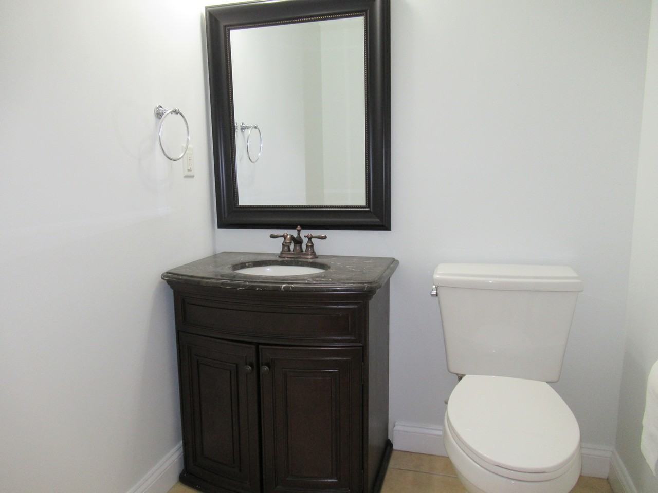 1621 N Calvert St - Photo 5 of 30