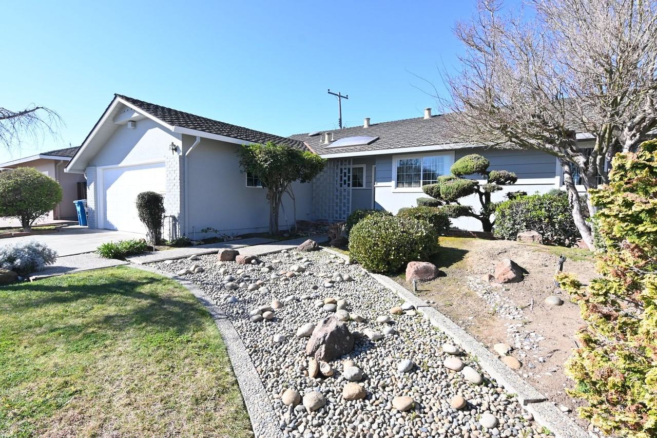 1336 Buchanan Dr - Photo 3 of 32