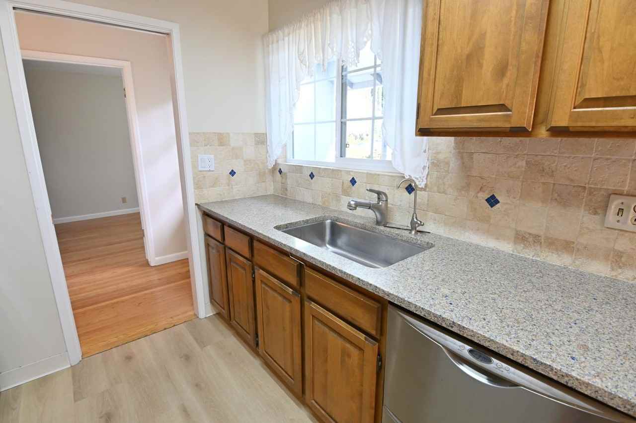 1336 Buchanan Dr - Photo 6 of 32