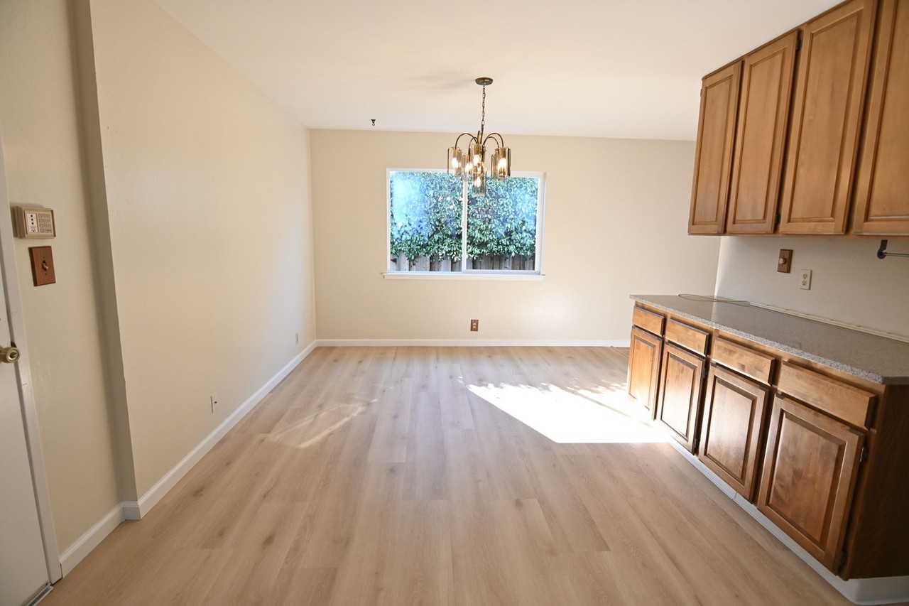 1336 Buchanan Dr - Photo 3 of 32