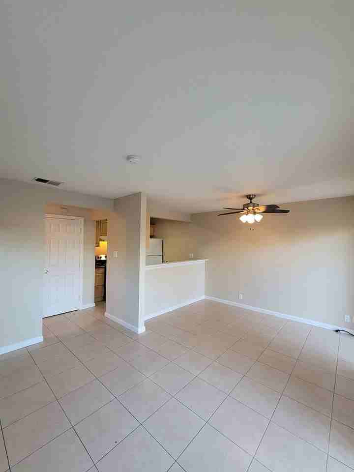 2608 Nevada Ln - Photo 2 of 15