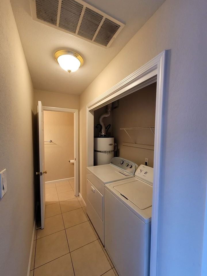 2608 Nevada Ln - Photo 5 of 15