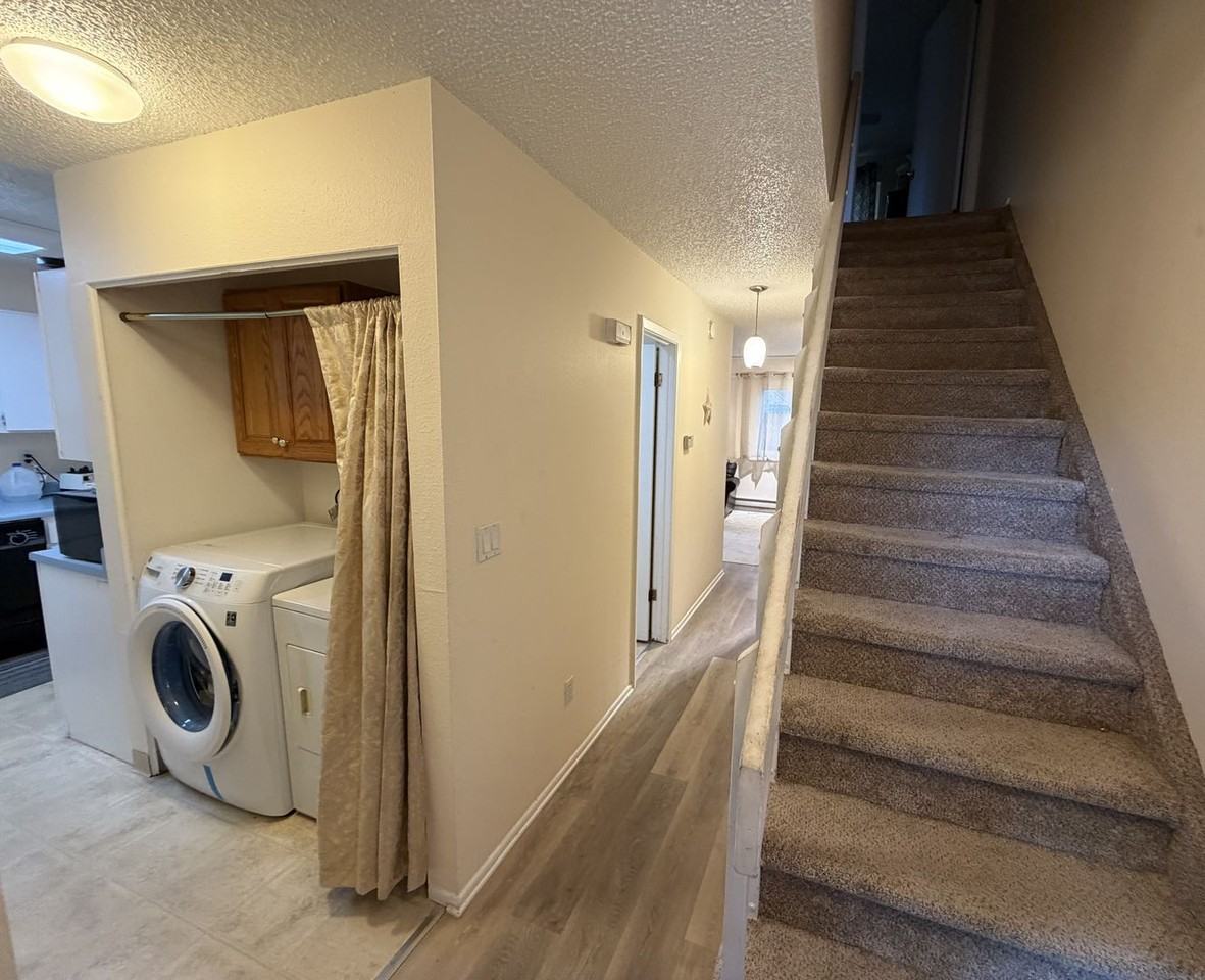 1638 Centaur Cir - Photo 2 of 21