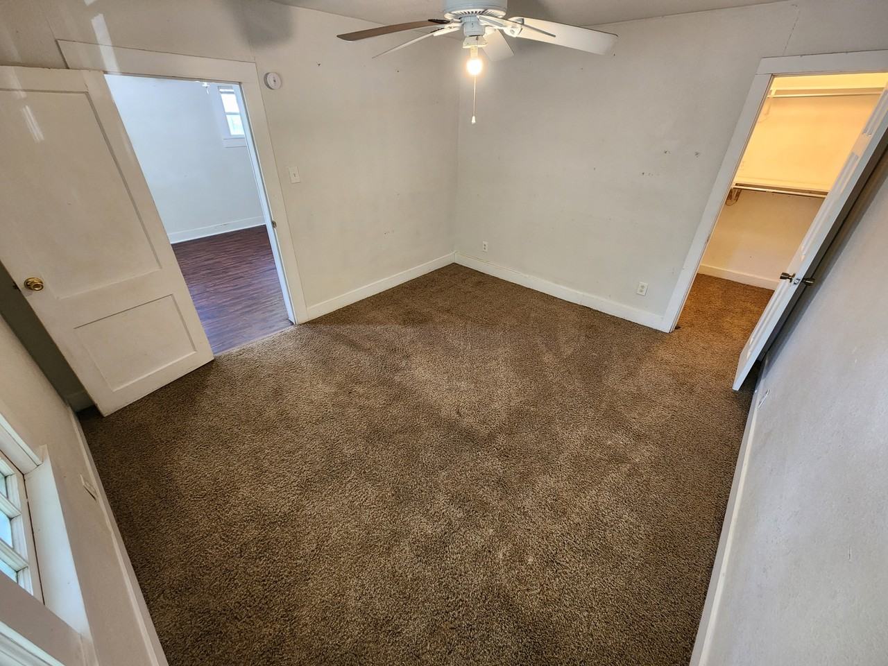 426 W 5th St #1 - Photo 4 of 12