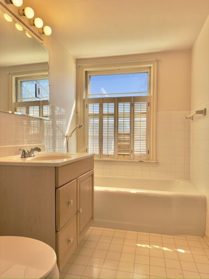 3105 Burrmont Rd #1 - Photo 6 of 13