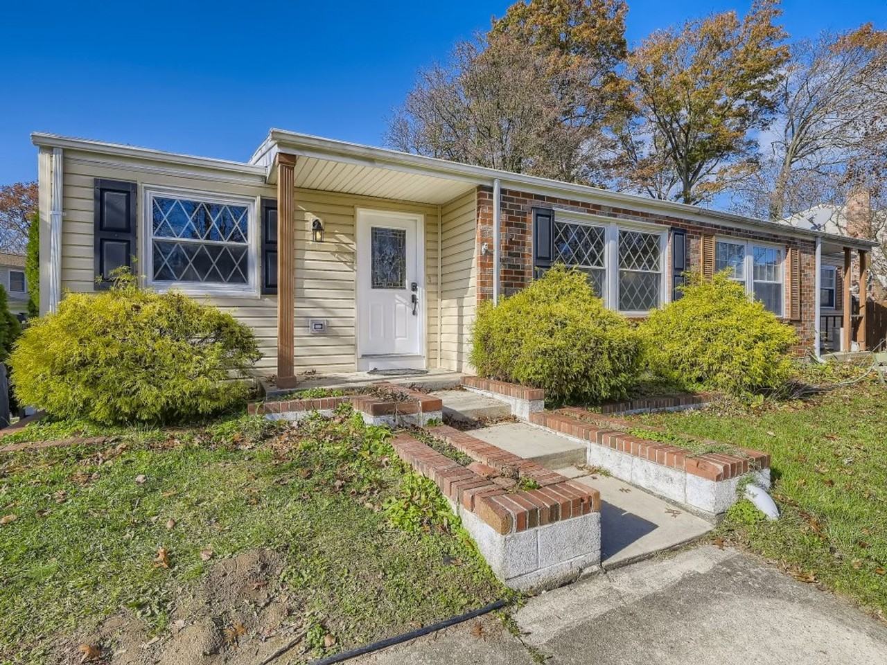 6 Heathrow Manor Ct - Photo 6 of 29