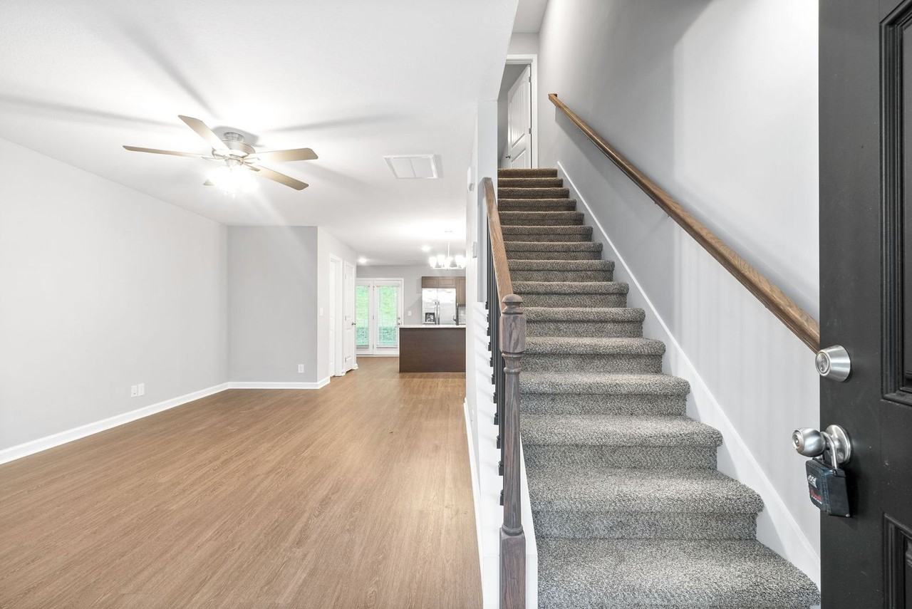 254 Woodland Valley Ln - Photo 5 of 30