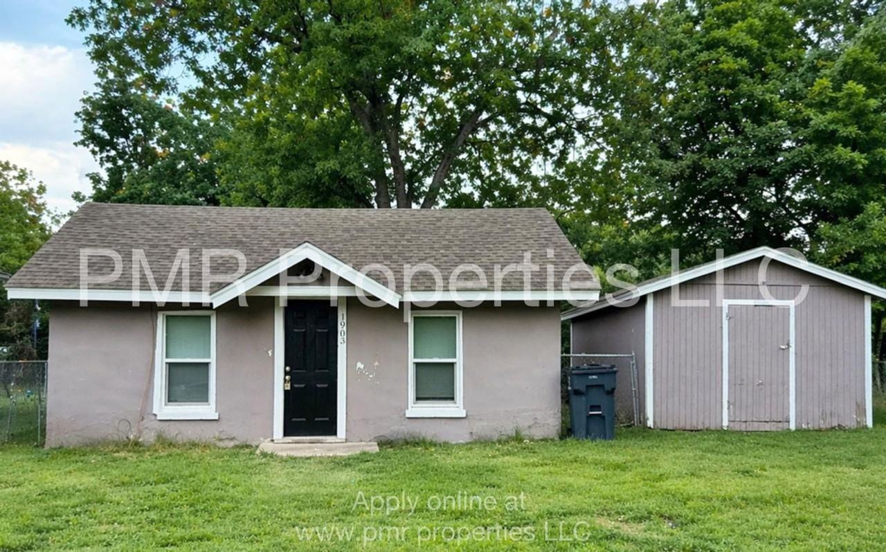 1903 Nw Williams Ave - Photo 2 of 8