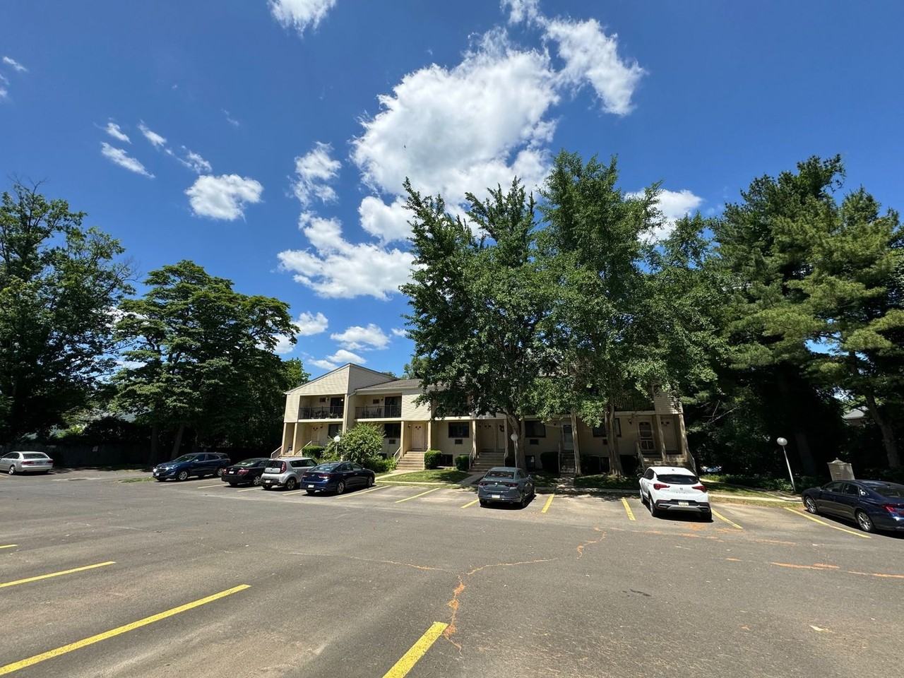 355 Forest Ave - Photo 3 of 4