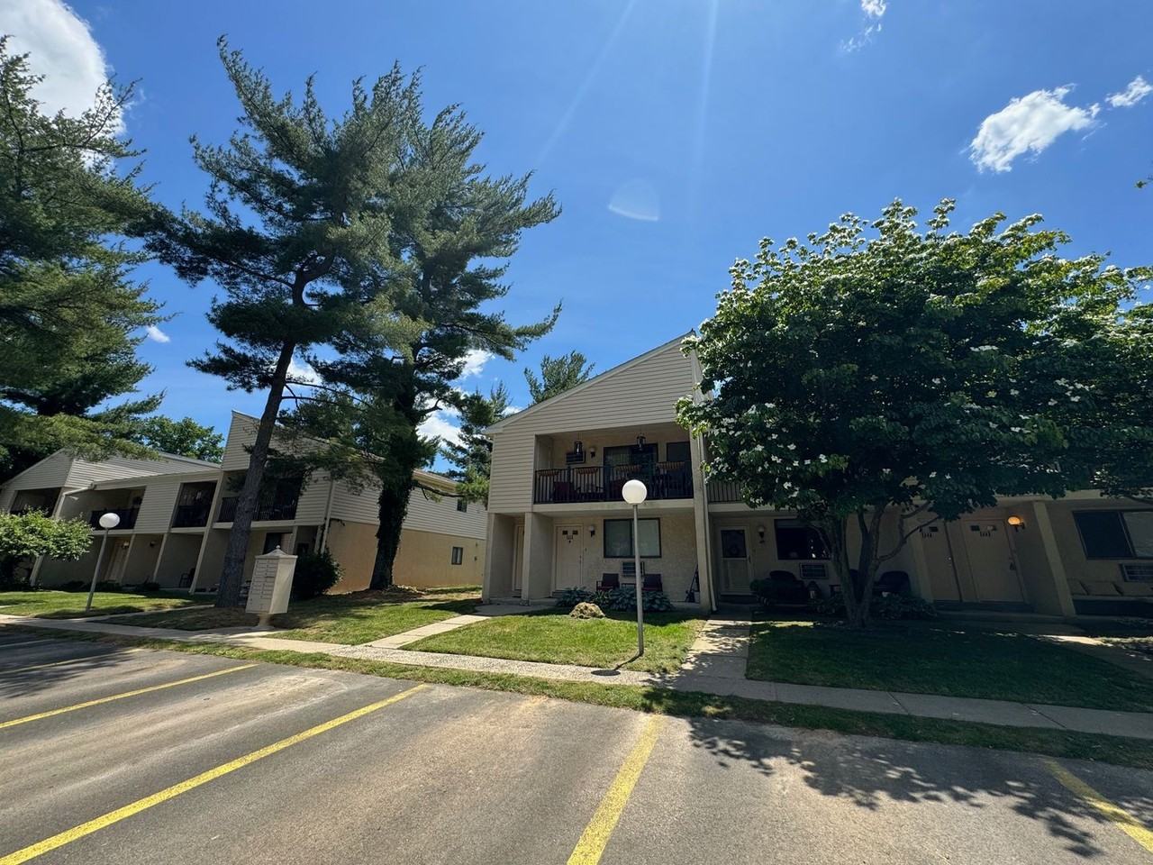 355 Forest Ave - Photo 4 of 4