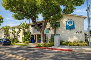 2021 W Olive Ave Burbank, CA 91506 - Photo 1 of 1